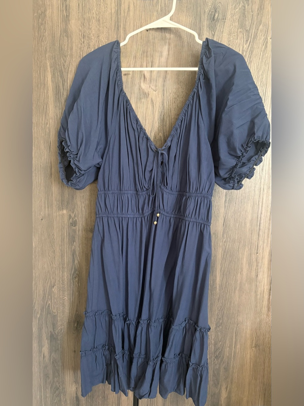 Puff-Sleeve V-Neck Tiered Tunic Dress in Navy